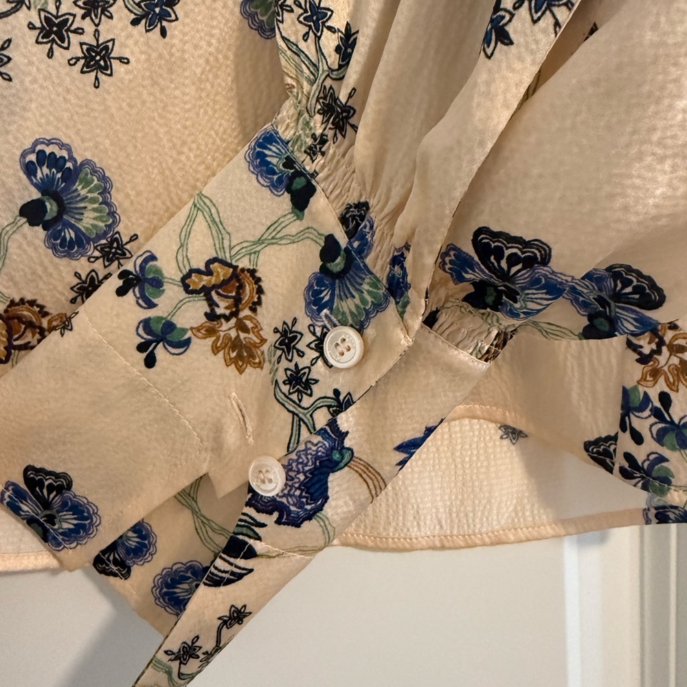 Chloe Silk Cream Floral Blouse Size 36 - Picture 4 of 5